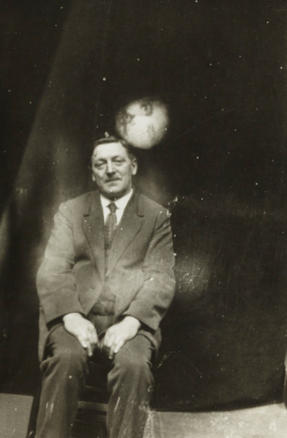 Illustration for article titled Haunting Spirit Photography from the Age Before Photoshop